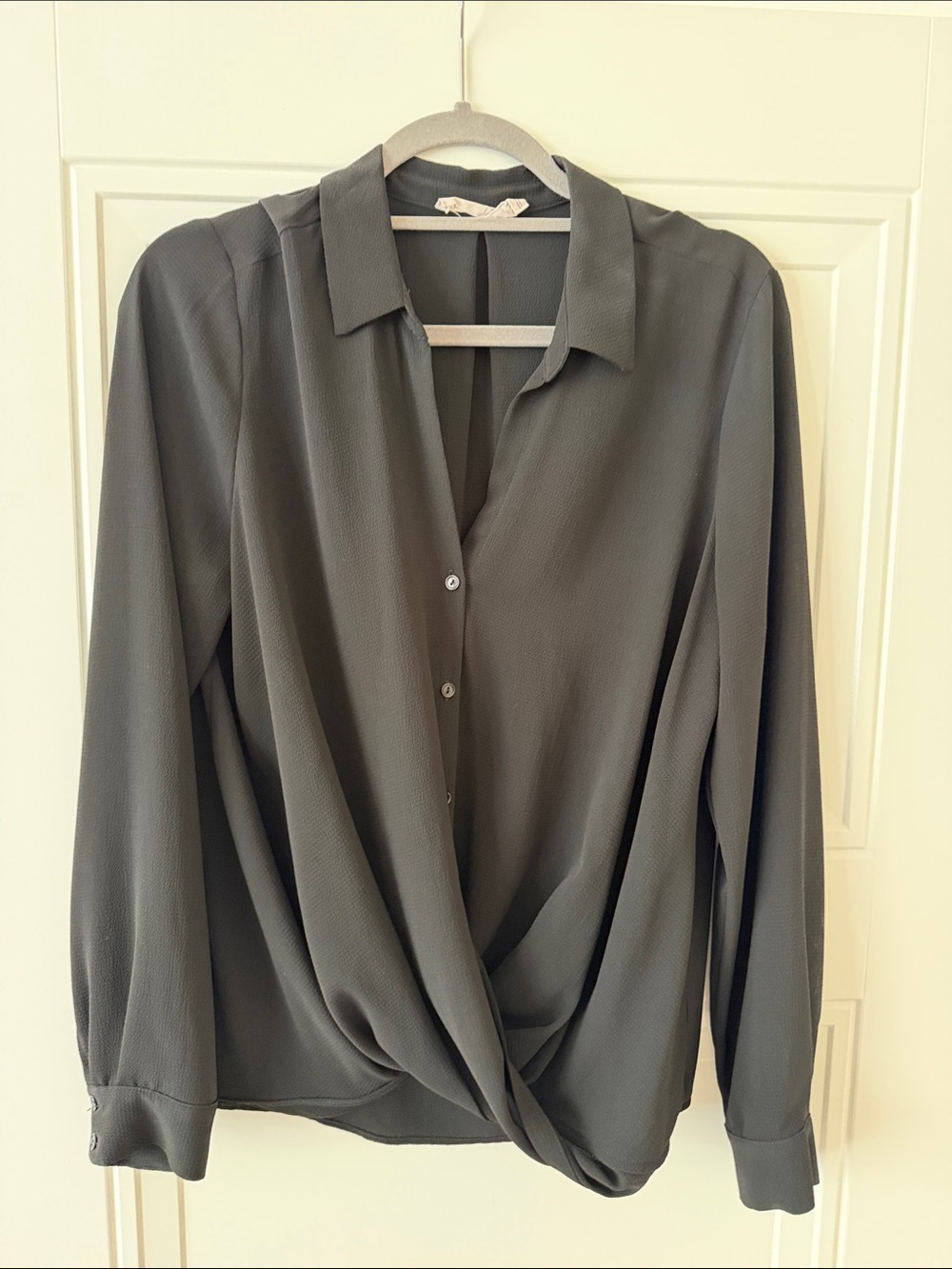 Women's Black Draped Twist Front Blouse
